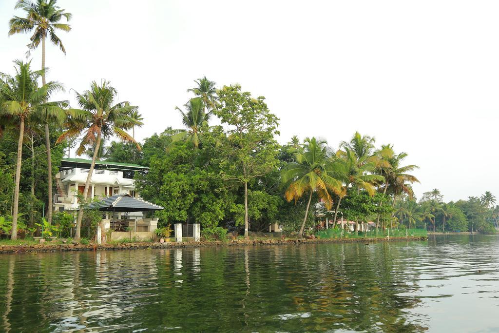 Orchid Lake View Homestay Alappuzha Exterior photo